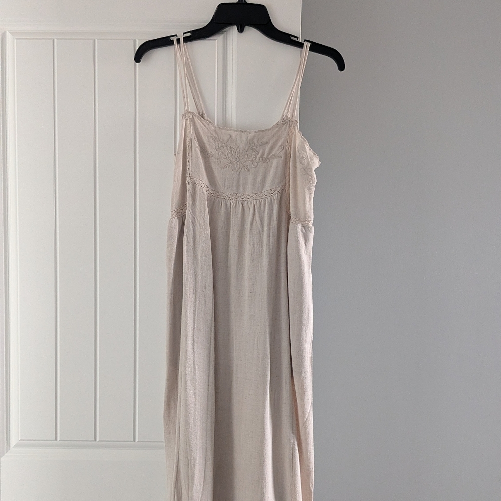 Dex linen dress - Picture 3 of 5